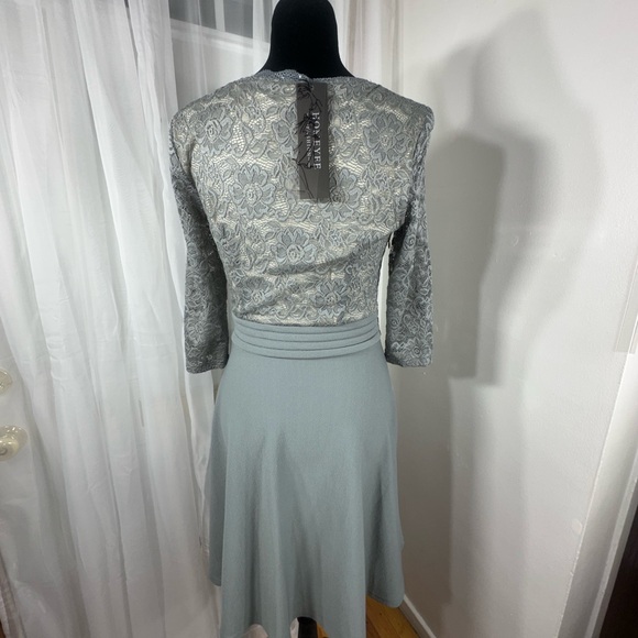 Elegant Gray Lace Dress - Picture 5 of 6